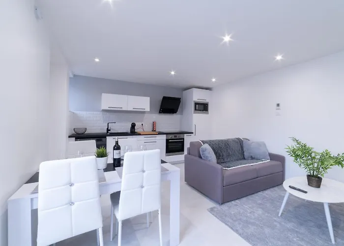 Le Royal Sweet - Parking Gratuit + Wifi *